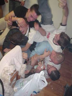 Cette soir&eacute;e &eacute;t&eacute; trop pure serieux c'&eacute;t&eacute; une tuerie NON-STOP jusqu' 11h30 du mat' !!!